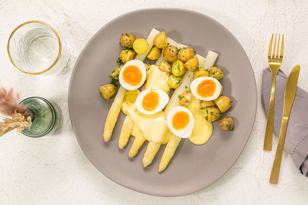 Asperges, krieltjes en ei-botersaus