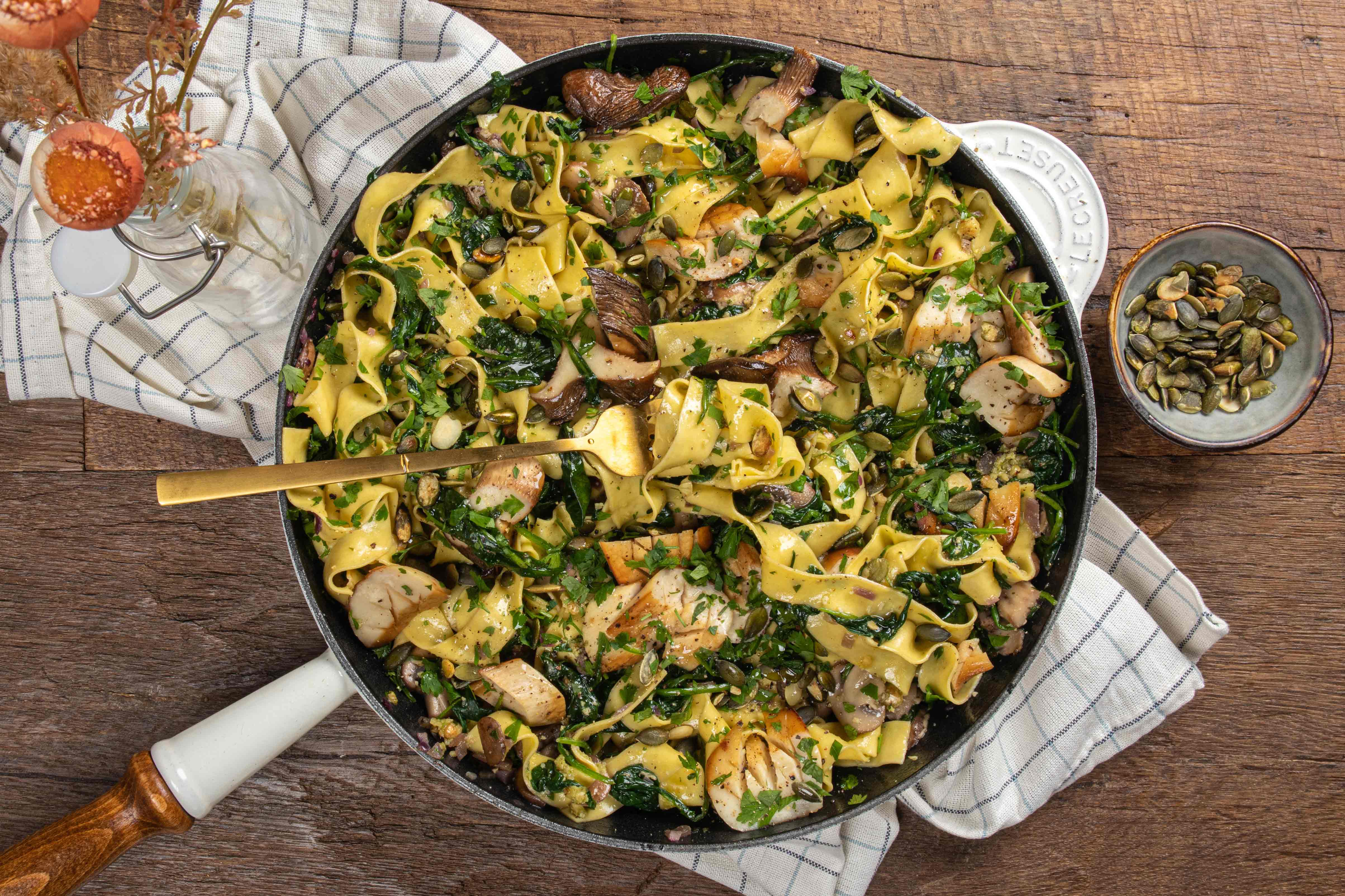 Pappardelle met koningsoesterzwam en spinazie