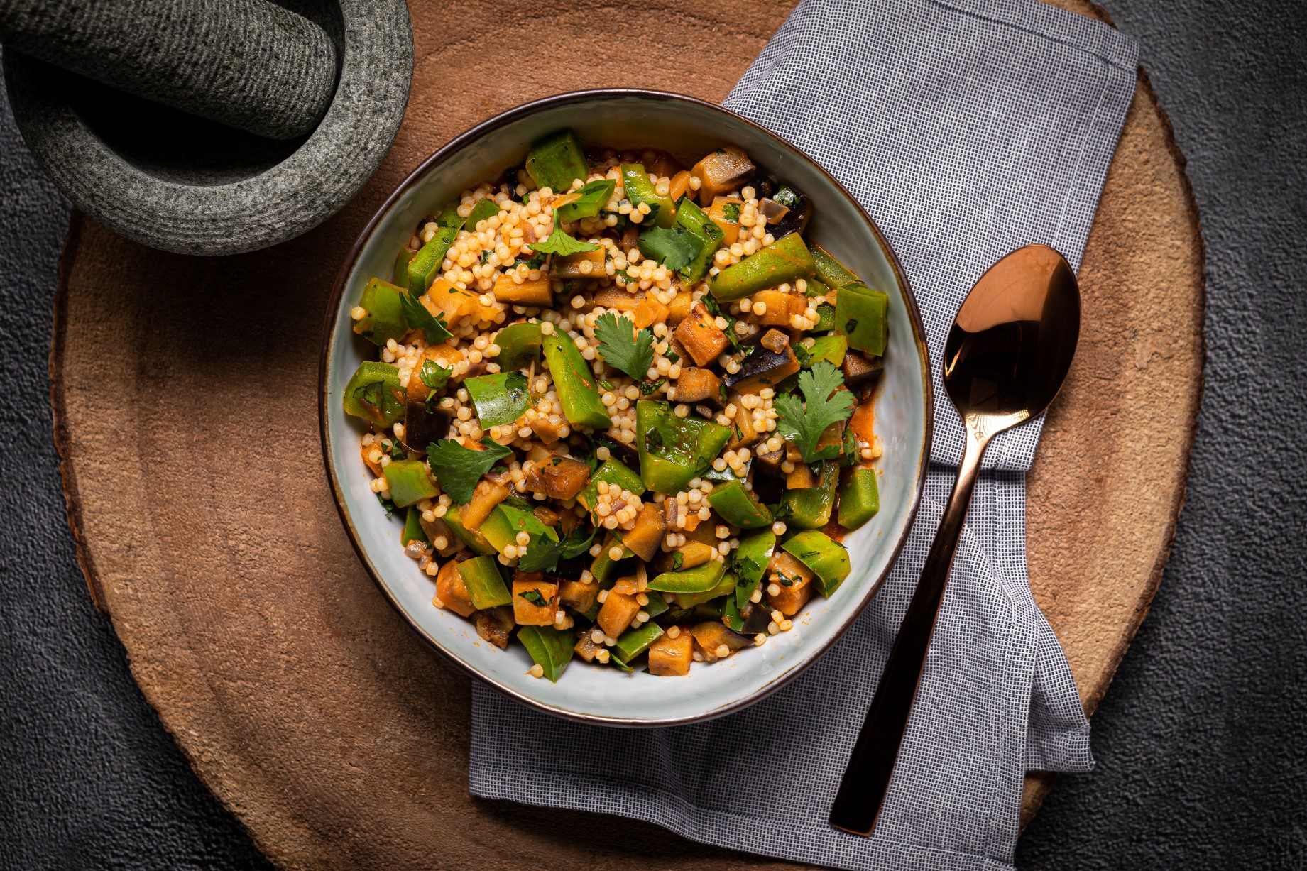 Fregola curry met aubergine