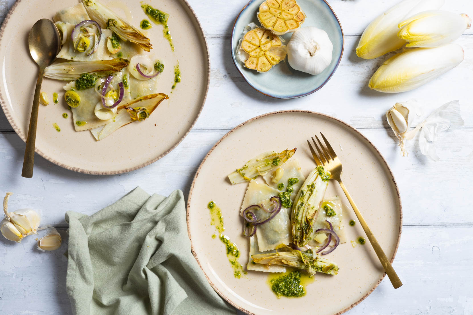 Seizoensbox VEGAN | Ravioli met rode kool en aardappel