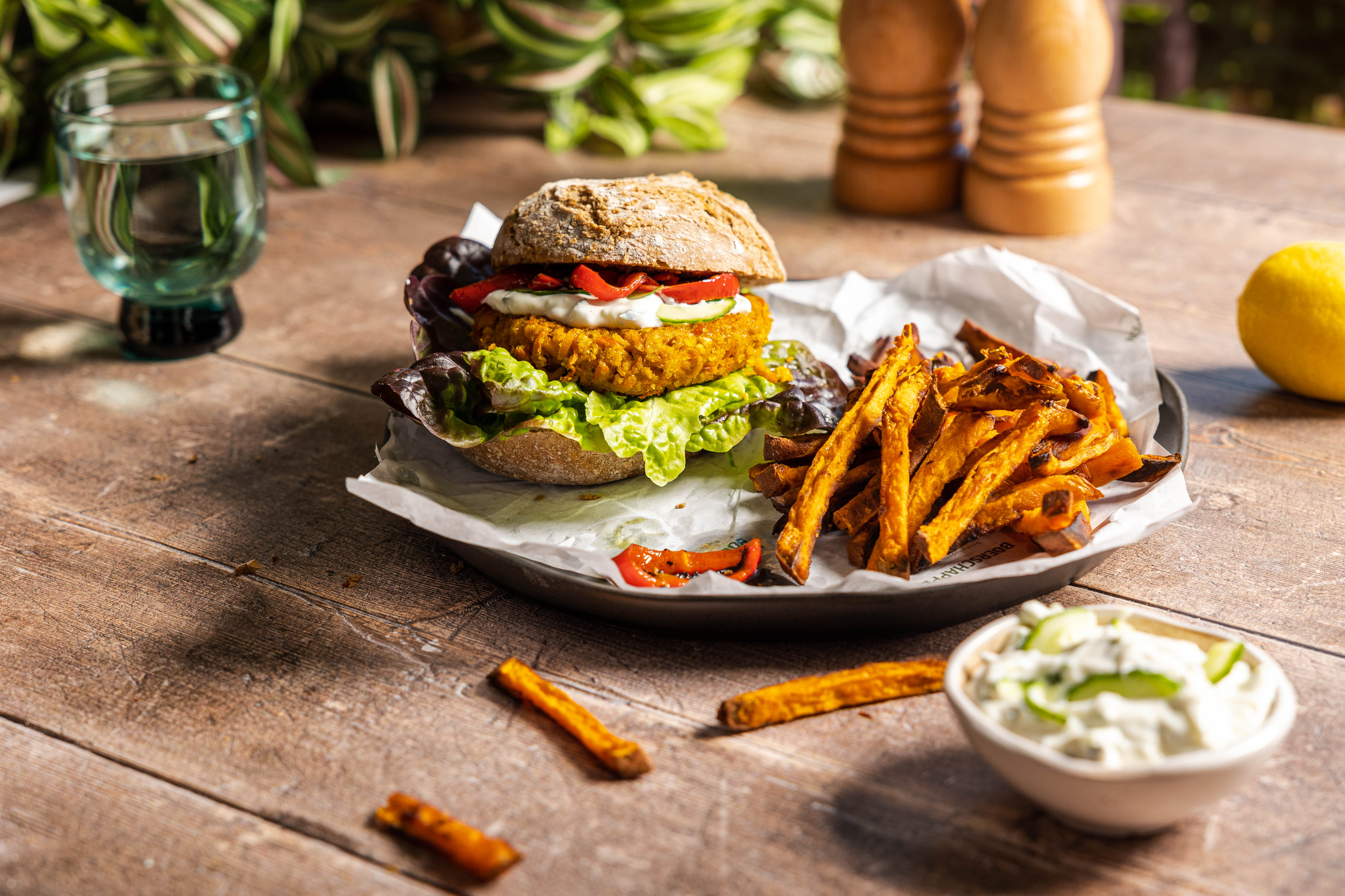 Pompoenburger met tzatziki