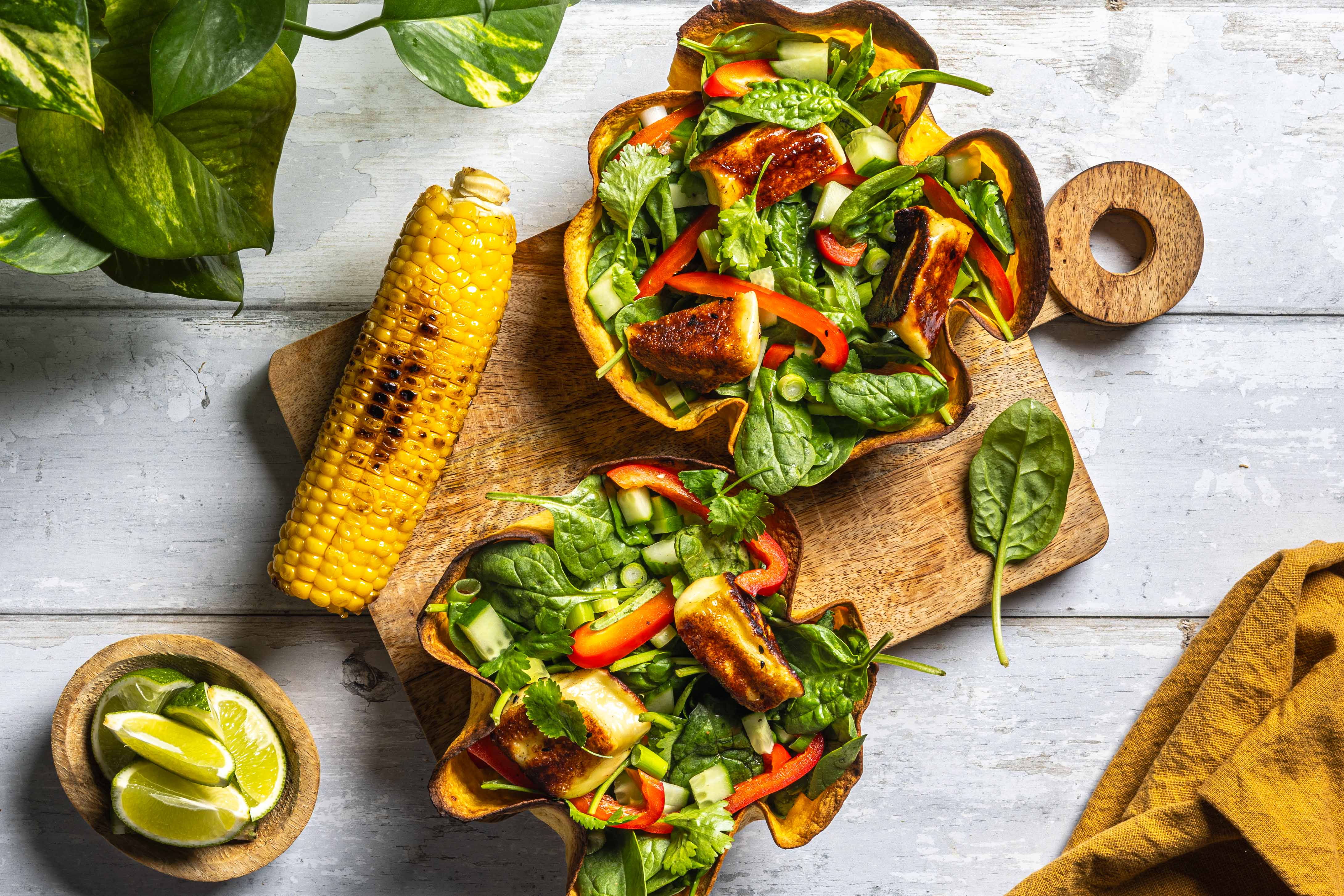 Tortilla bowl met frisse salade