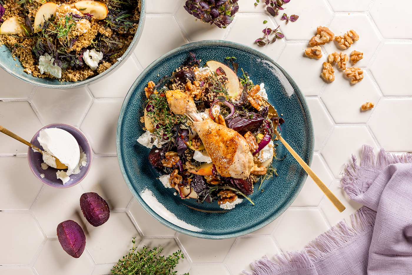 Quinoa met gegrilde bietjes en kipdrumsticks
