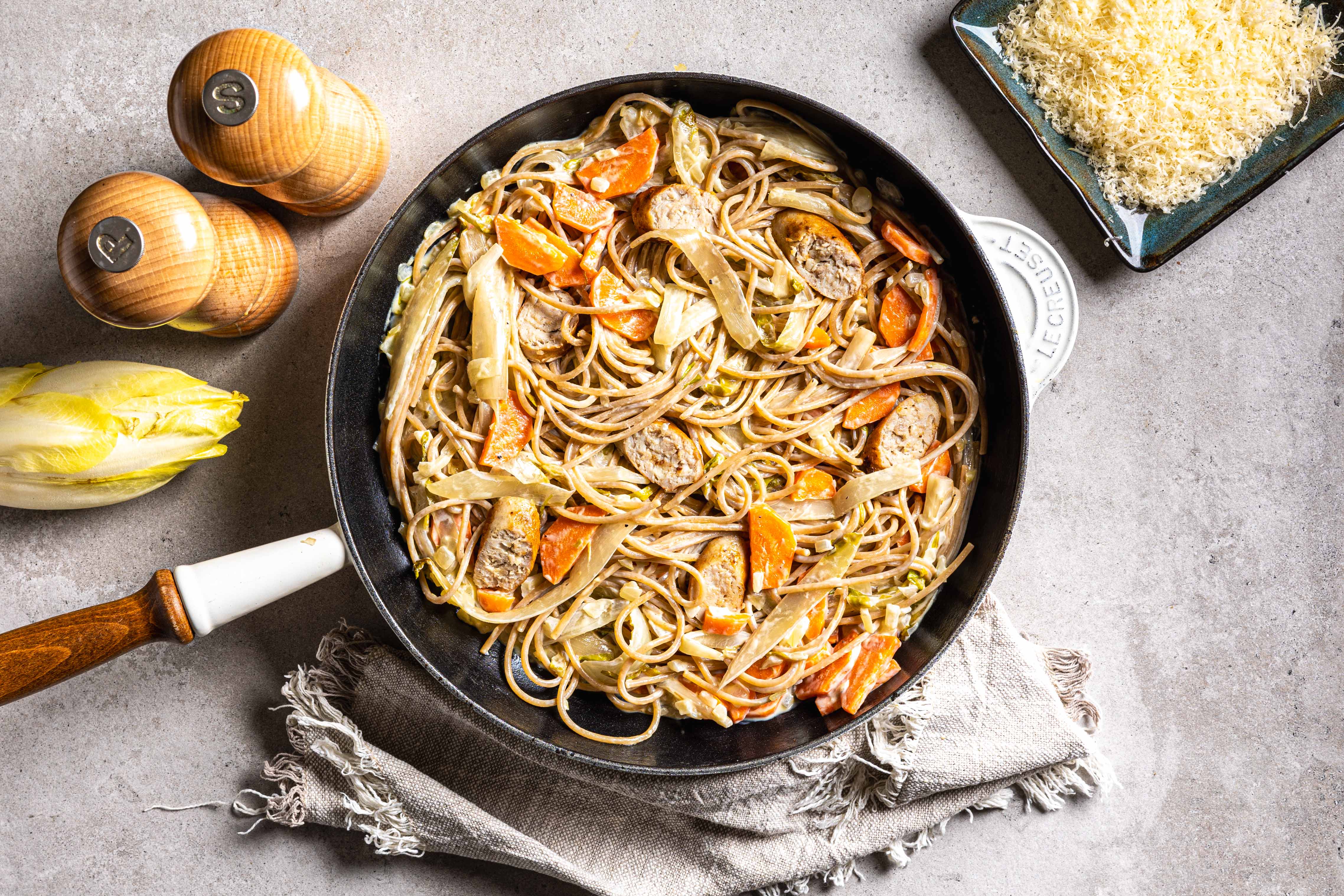 Spaghetti met romige witlof