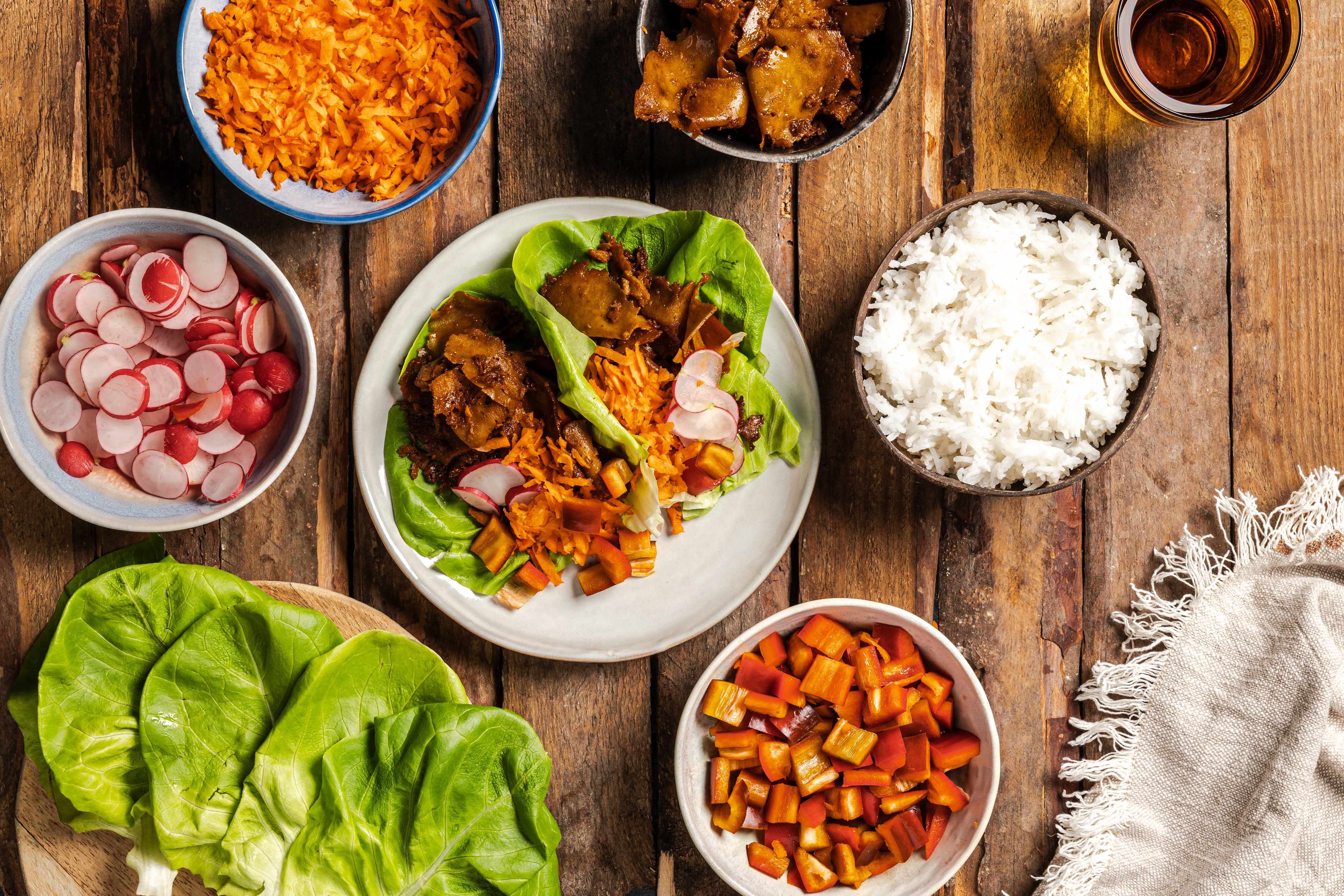 Aziatische slawraps met vegan kebab
