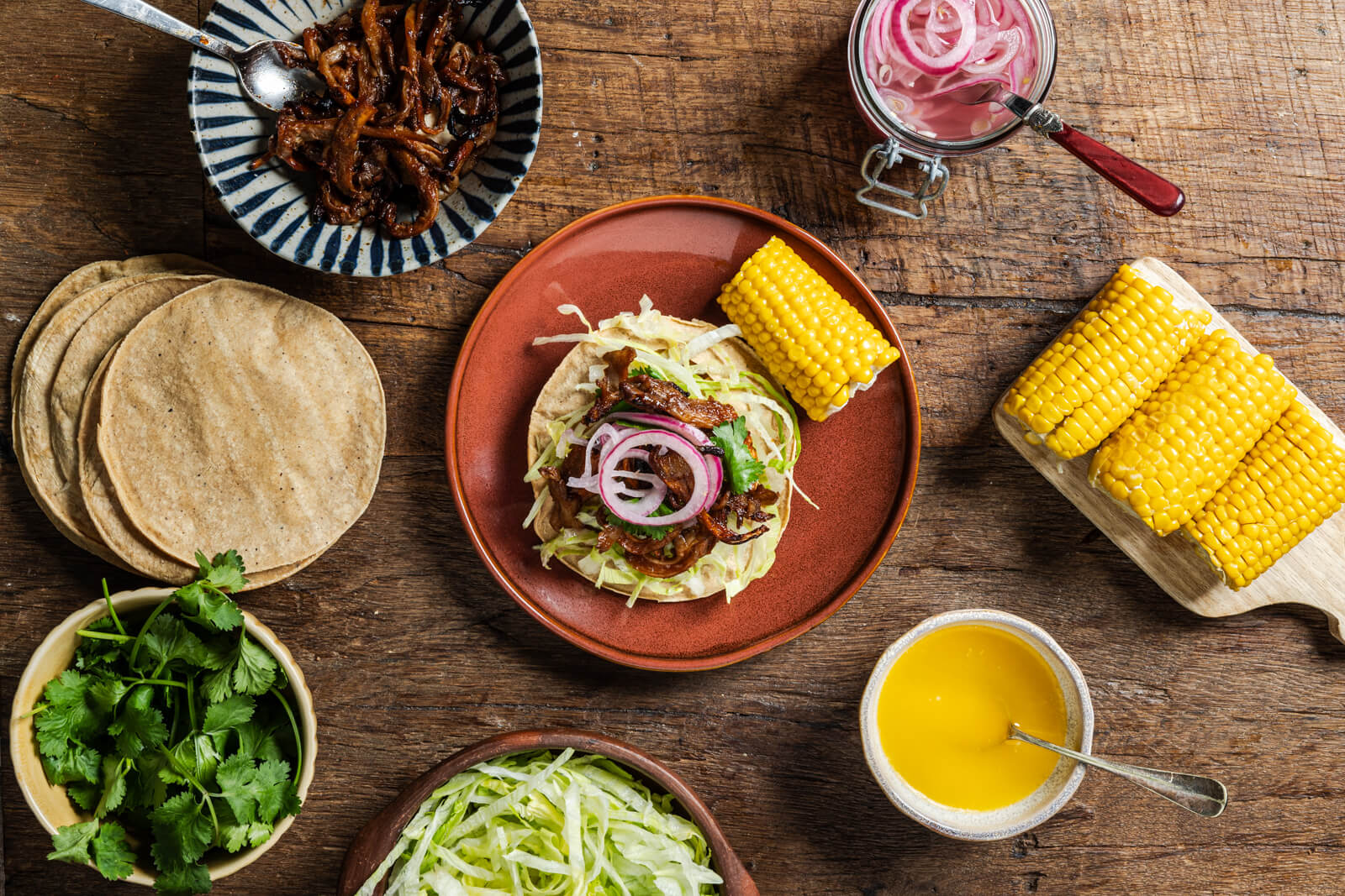 Tostadas met pulled oesterzwam