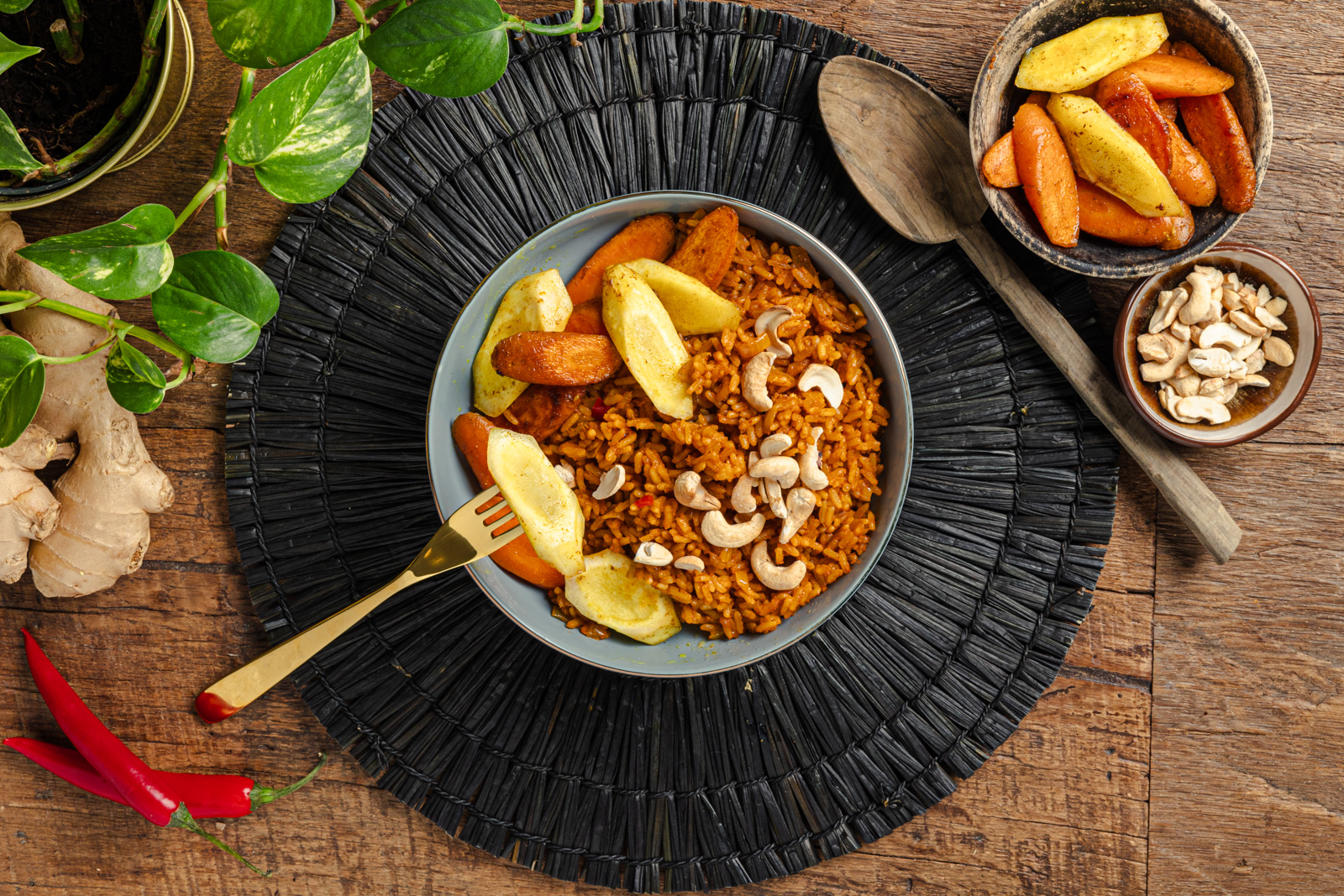 Jollofrijst met cashewnoten
