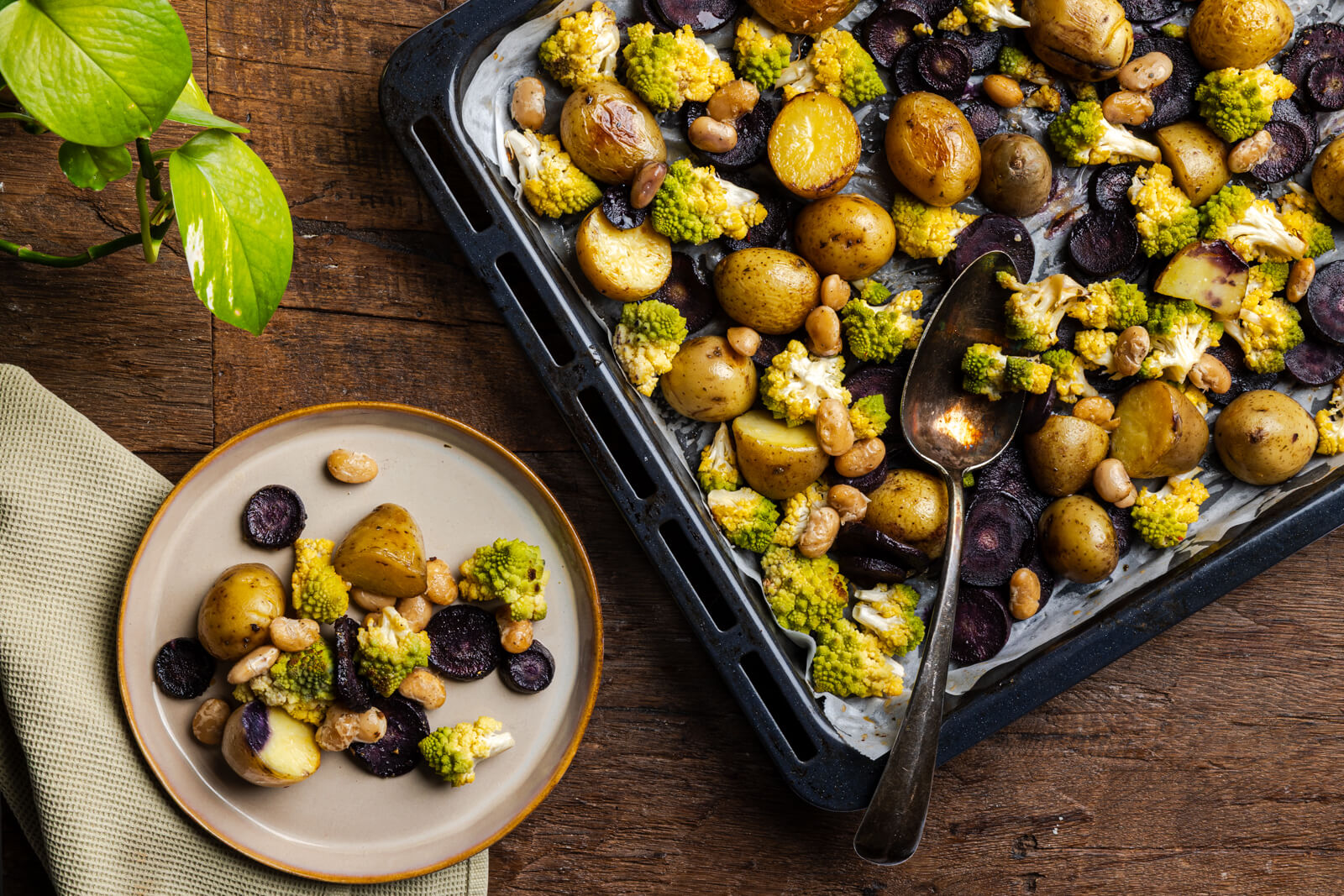 Traybake met romanesco, limabonen