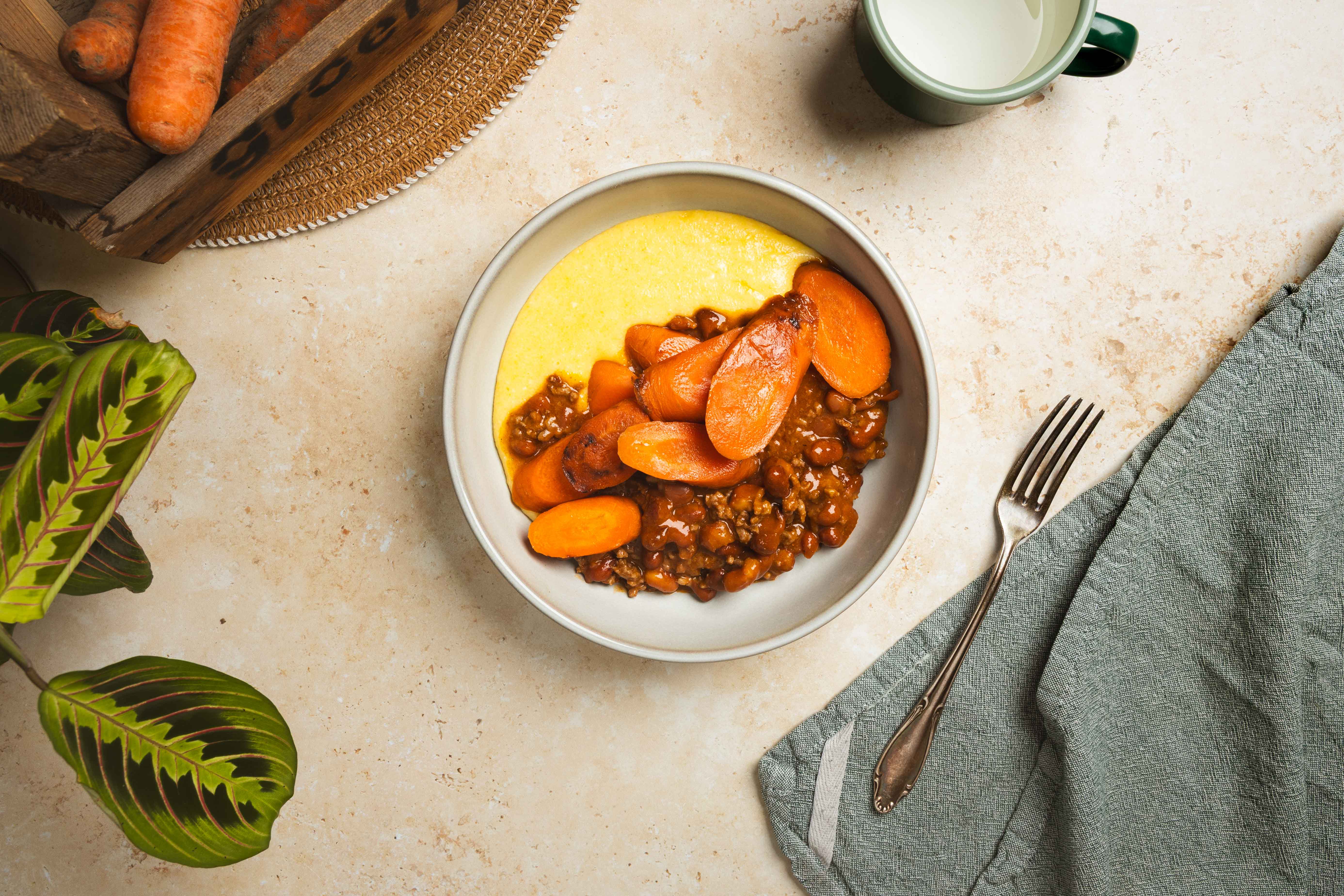 Polenta met bonen-gehaktstoof