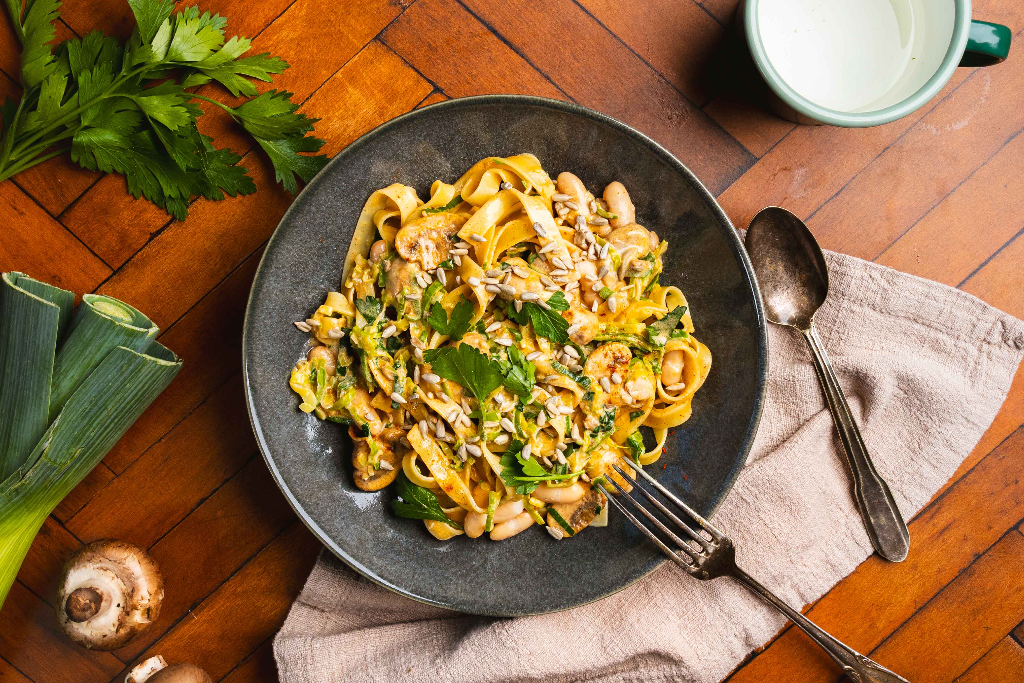 Tagliatelle met prei-champignonsaus