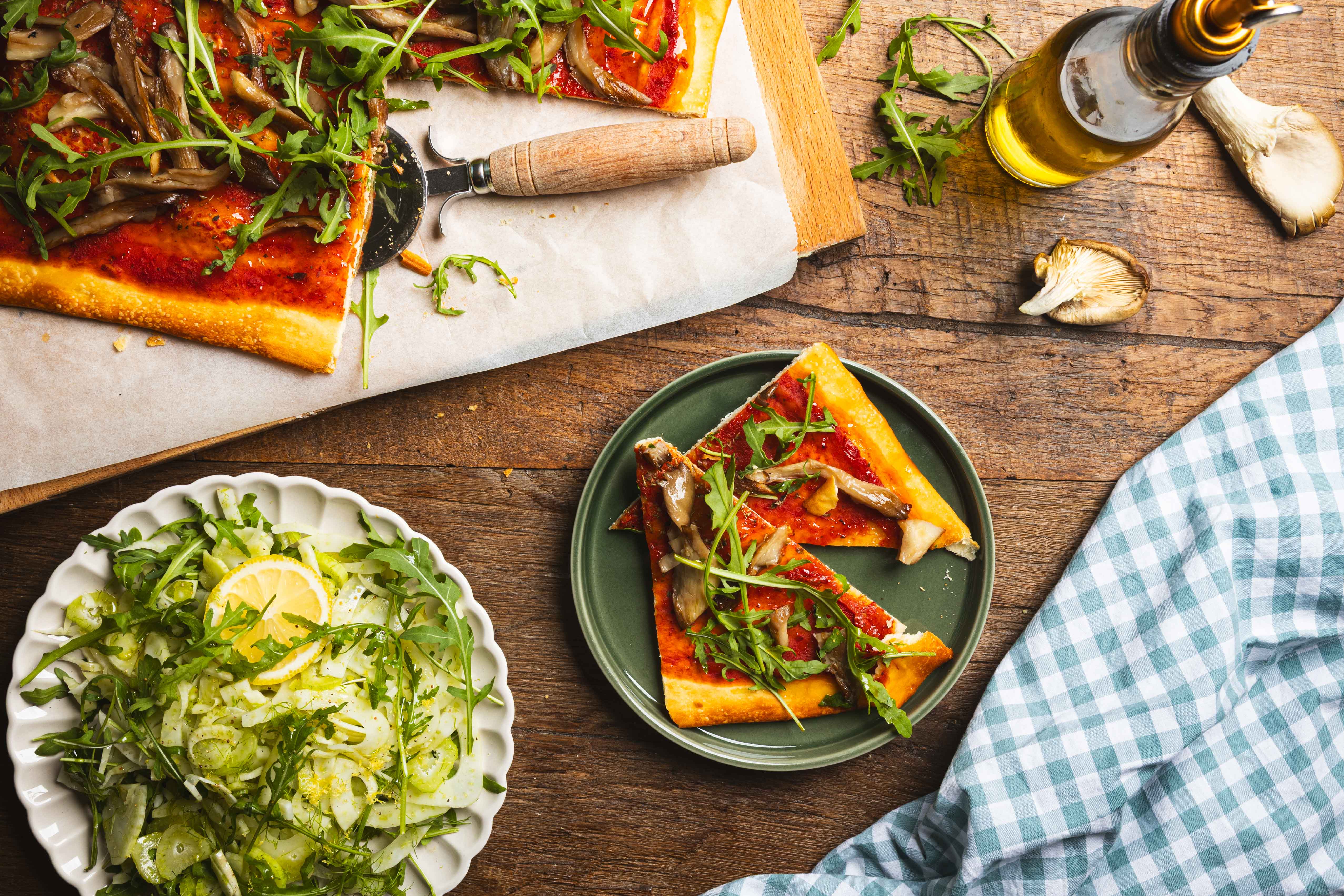 Pizza marinara met oesterzwam