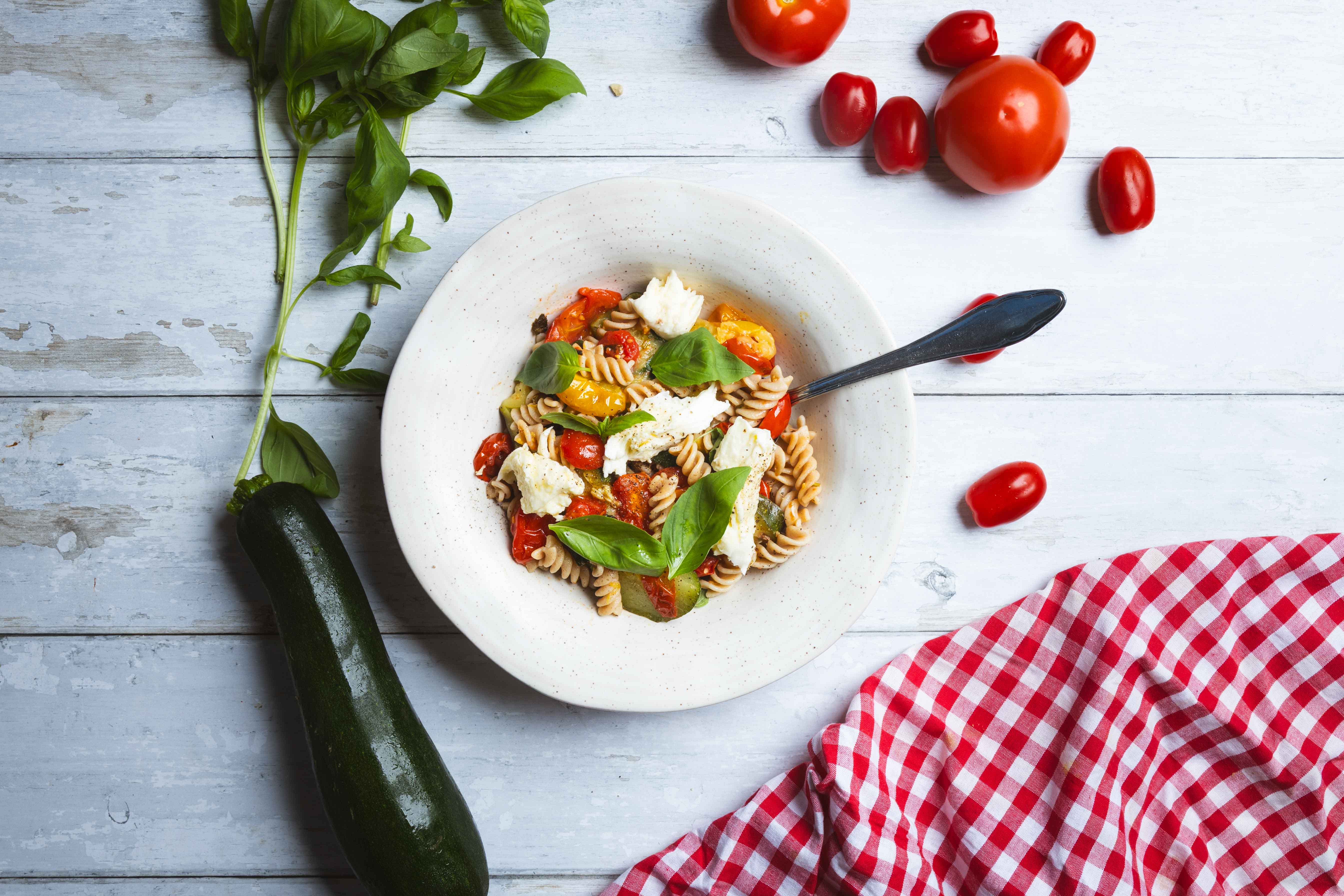 Fusilli met zomergroenten,