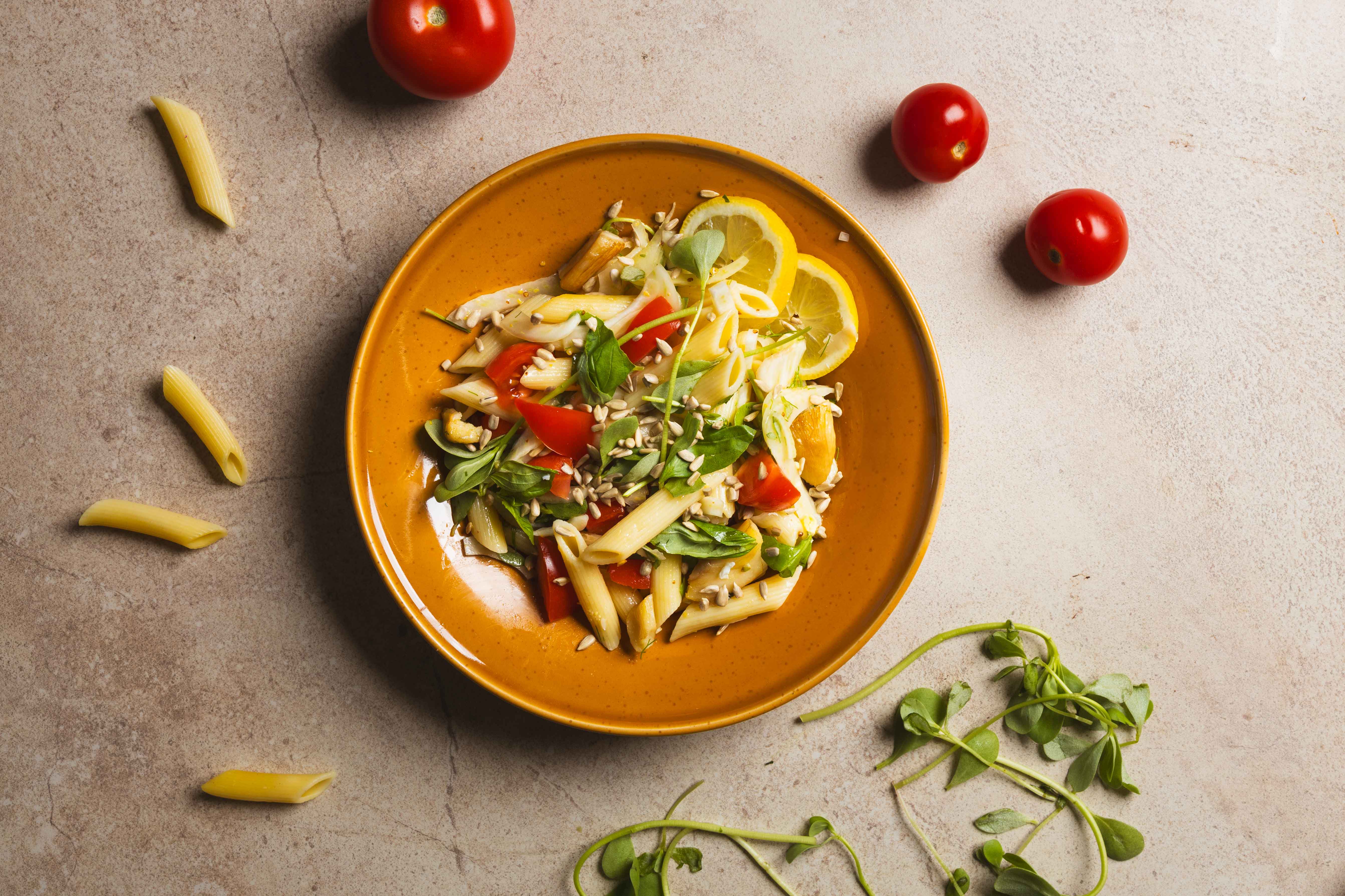 Frisse pastasalade met zonnebloempitten
