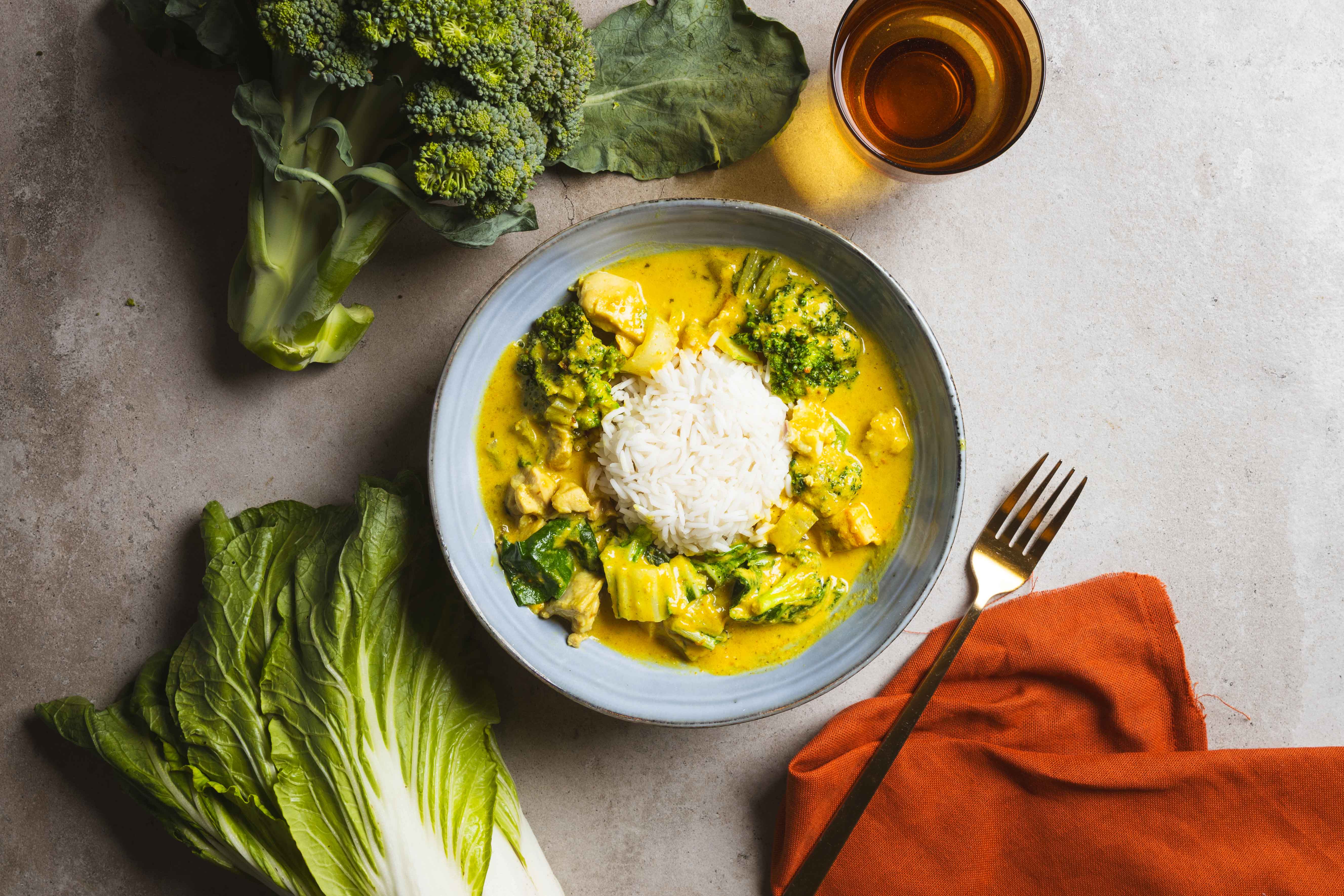 Kipcurry met broccoli